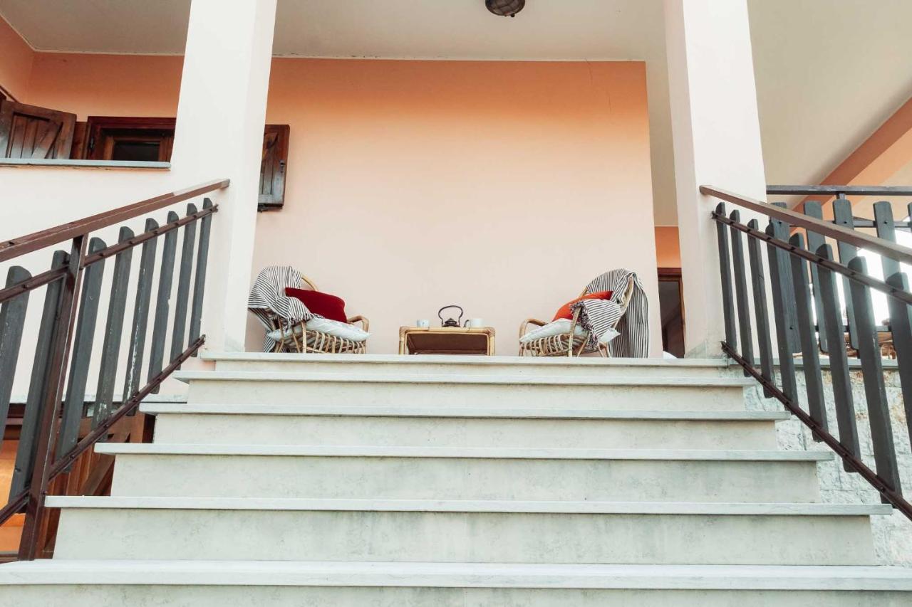 Villa Miralago Fiastra Exteriör bild